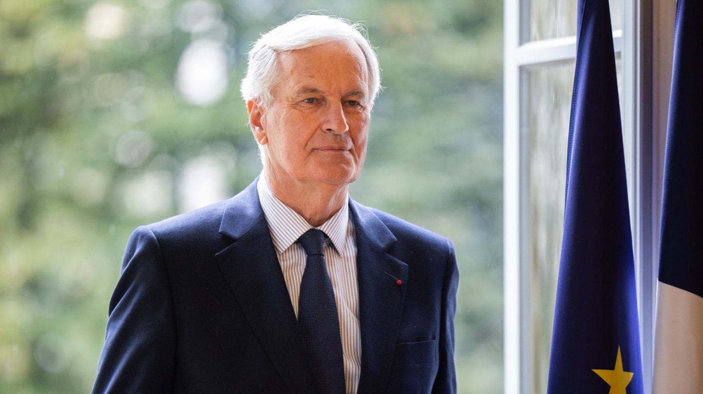 Michel Barnier à l'Hôtel de Matignon.